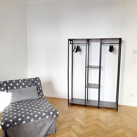 Neulerchenfelder City Apartment เวียนนา ภายนอก รูปภาพ