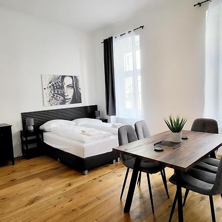 Neulerchenfelder City Apartment เวียนนา ภายนอก รูปภาพ